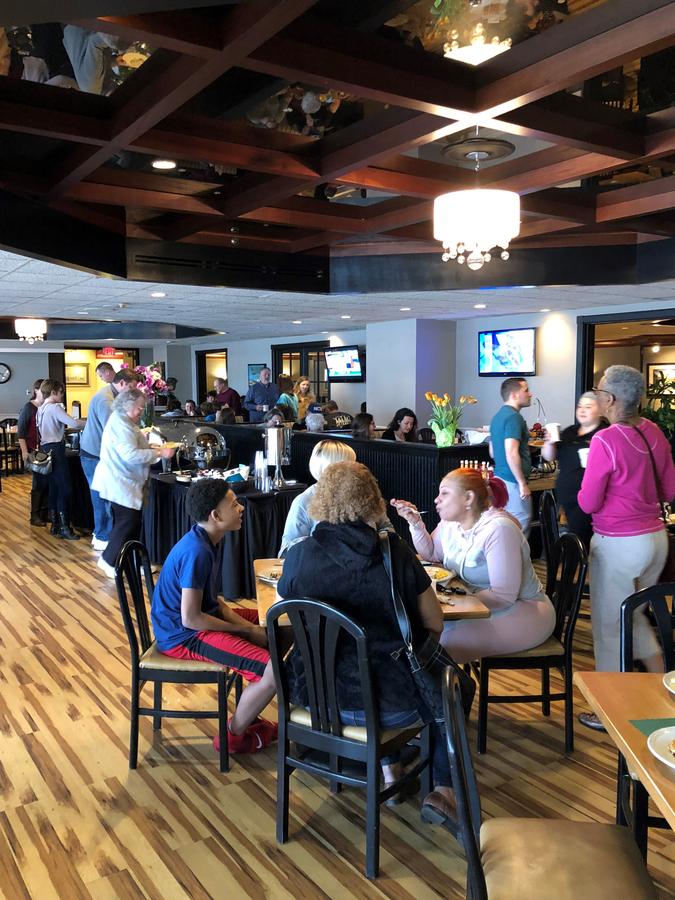 Capital Plaza Hotel - thumb 13