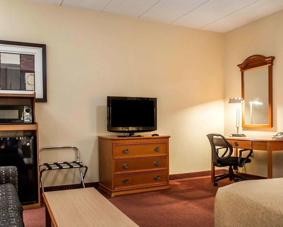 QUALITY INN AND SUITE CVG AIRPORT - thumb 5