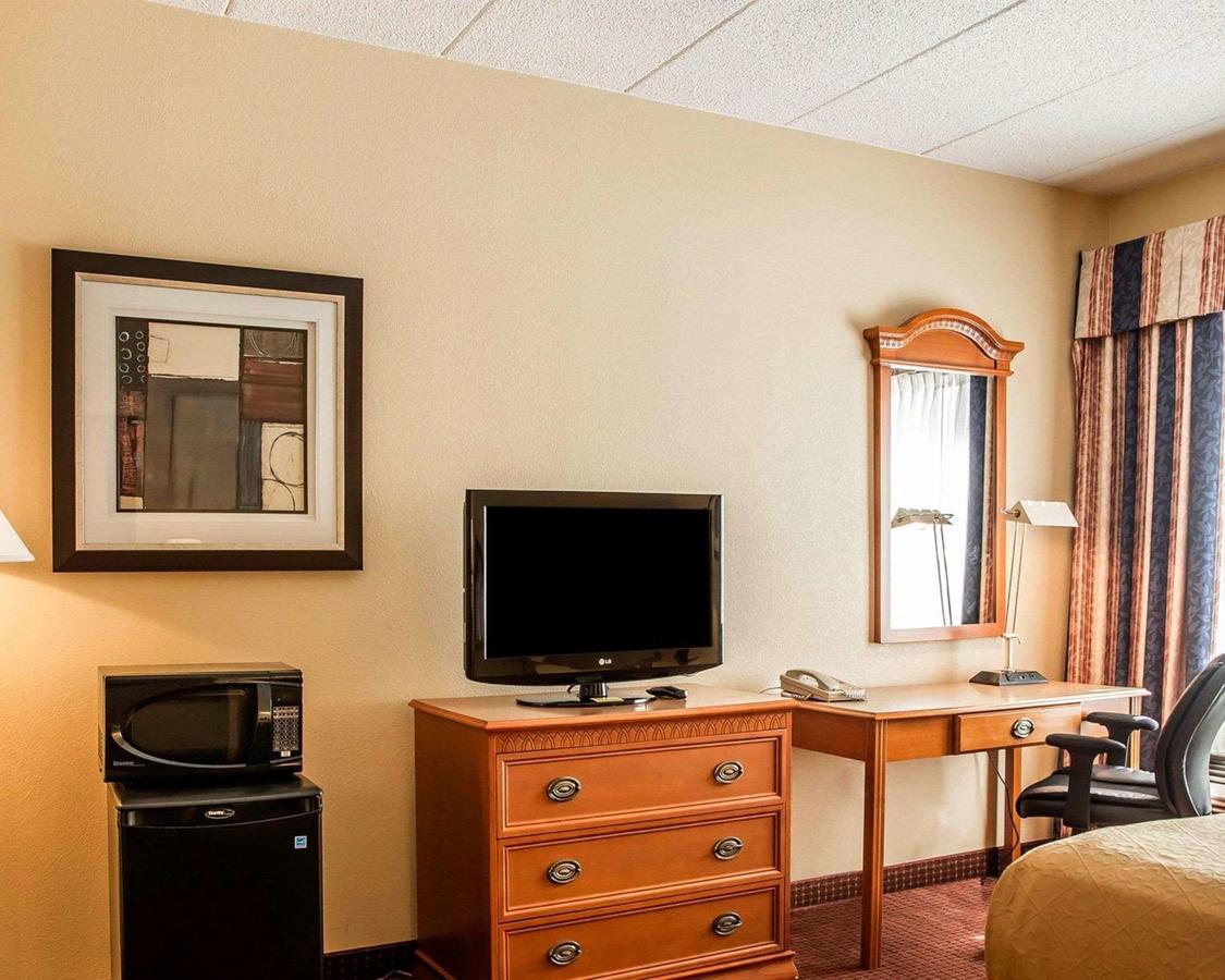 QUALITY INN AND SUITE CVG AIRPORT - thumb 12