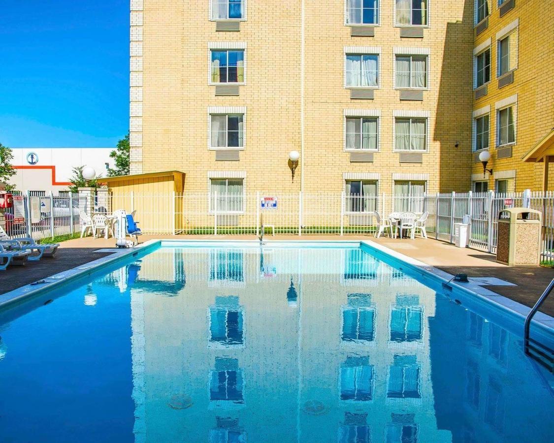 QUALITY INN AND SUITE CVG AIRPORT - thumb 3