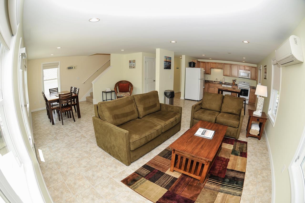 Friendship Oceanfront Suites - thumb 16