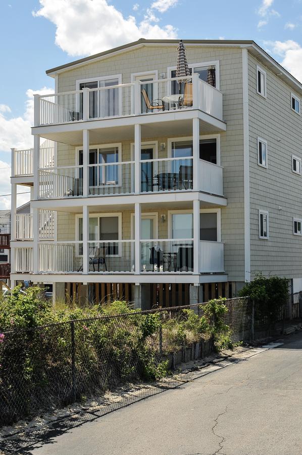 Friendship Oceanfront Suites - thumb 9