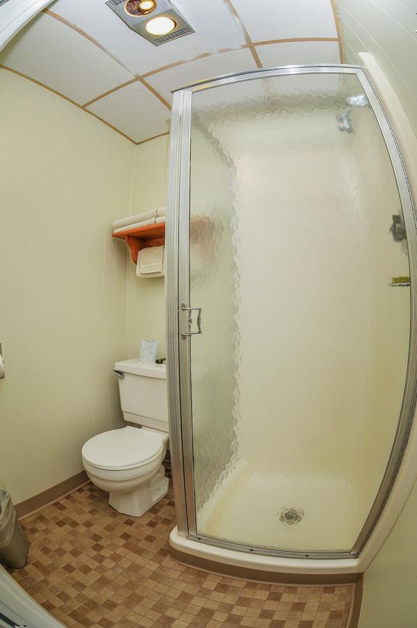 Friendship Oceanfront Suites - thumb 43
