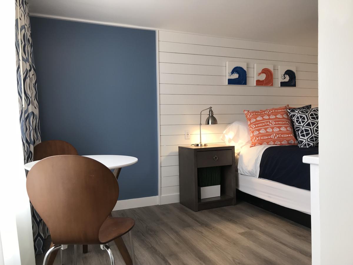 Breakwater Hotel - thumb 6