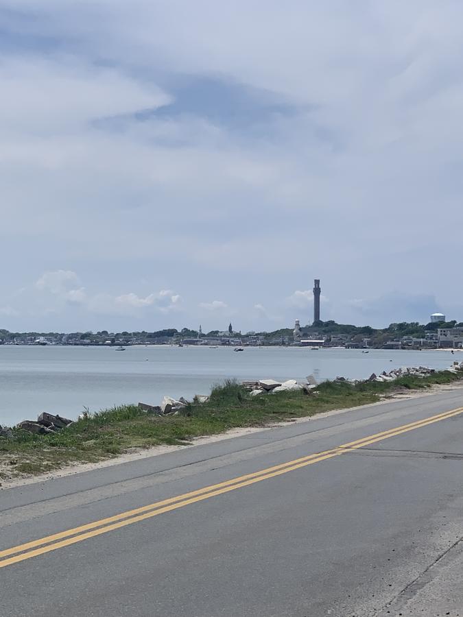 Breakwater Hotel - thumb 11