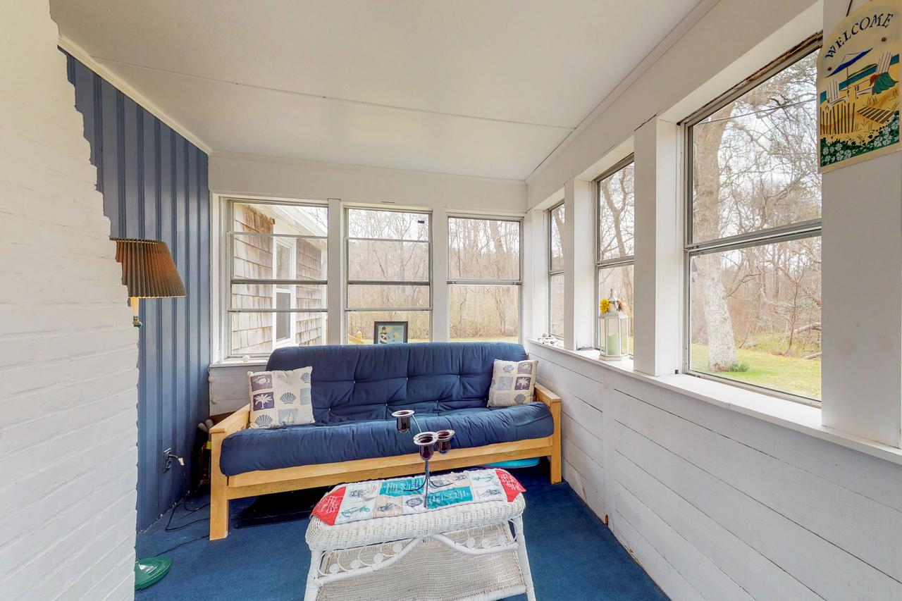 3 Bed 1 Bath Vacation Home In Hyannis - thumb 10