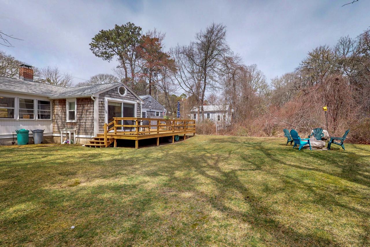 3 Bed 1 Bath Vacation Home In Hyannis - thumb 16