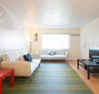 VERY NICE HARVARD Apt 2BR/1FULL Bath+1FreeParking! - Hotels Find
