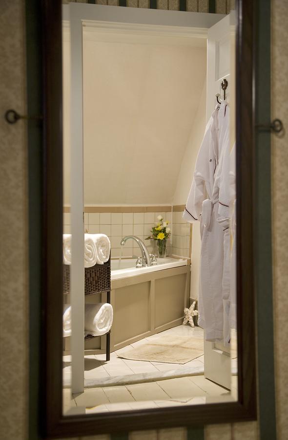 Ashley Manor - thumb 2