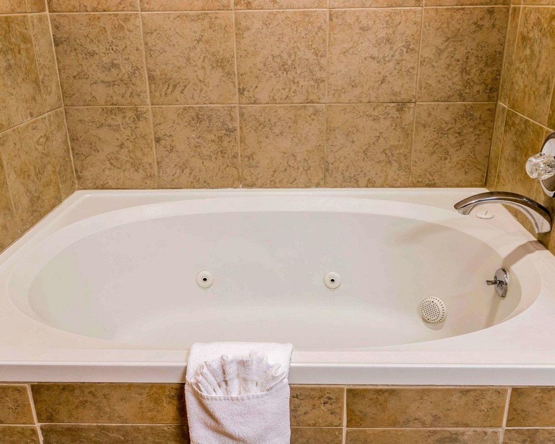 Quality Inn Auburn Hills - thumb 1