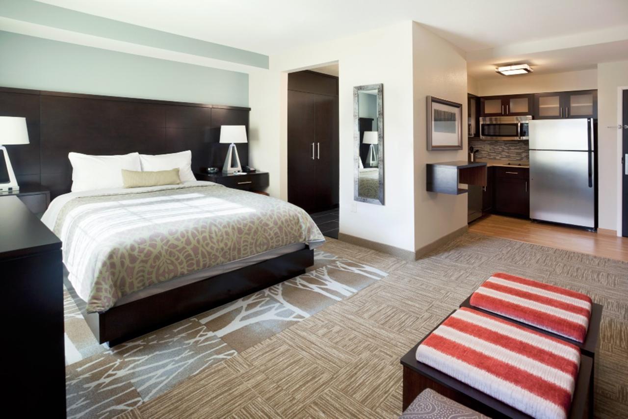 Staybridge Suites Auburn Hills - thumb 3