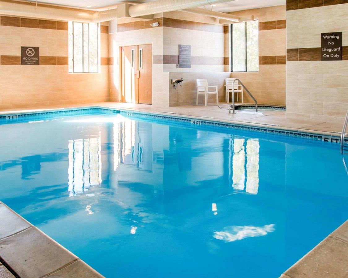 Comfort Suites Auburn Hills - thumb 29