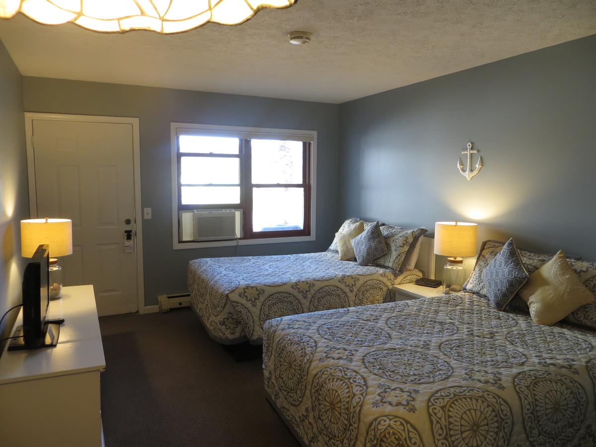 Empire Lakeshore Inn - thumb 21