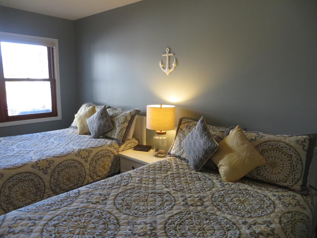 Empire Lakeshore Inn - thumb 25