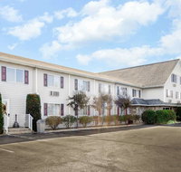 Super 8 by Wyndham St. Ignace - Hotels Find