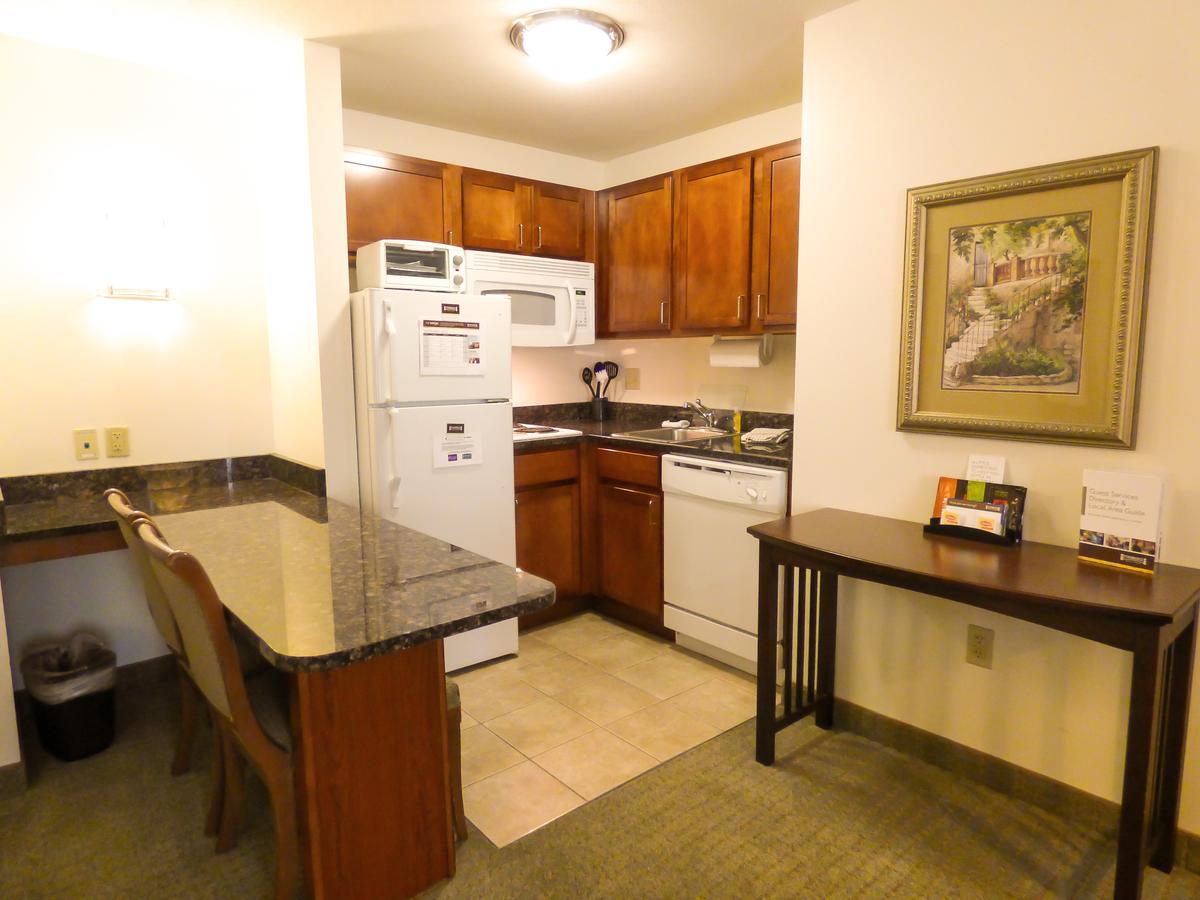 Staybridge Suites Detroit-Novi - thumb 21