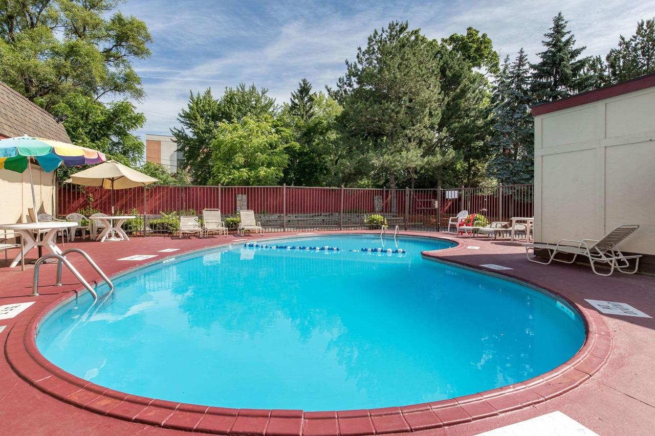 Rodeway Inn Auburn Hills - thumb 28