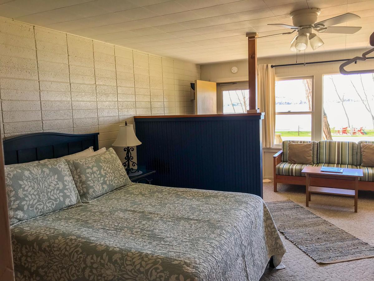 Chimney Corners Resort - thumb 38