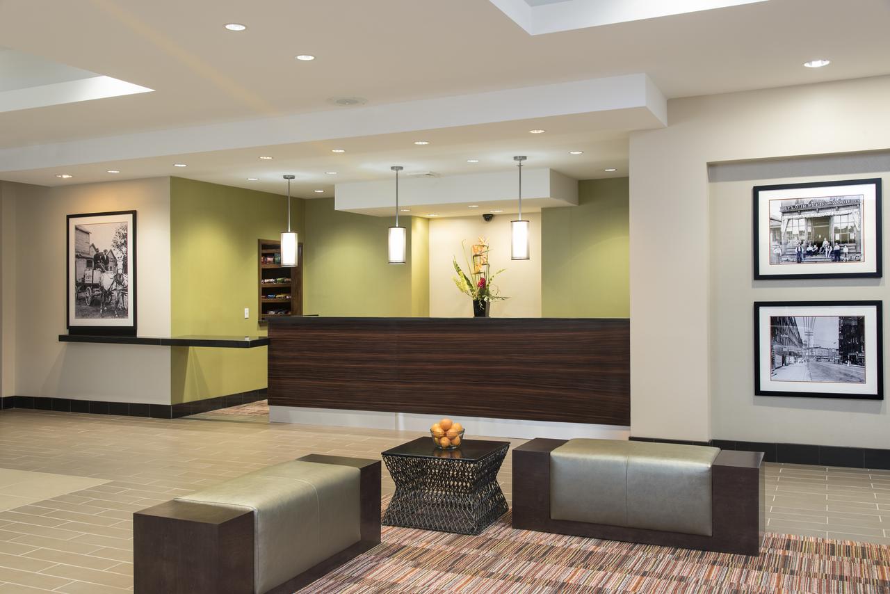 DoubleTree By Hilton Grand Rapids-Airport - thumb 4