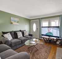 Super Cute & Great Home in Metro Detroit - Hotels Find