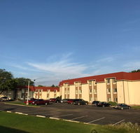 Ramada by Wyndham Albert Lea - Hotels Find