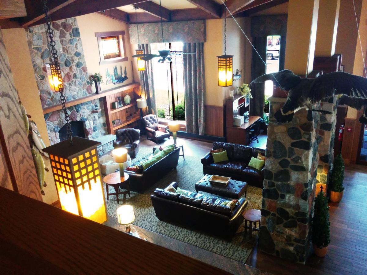 Canal Park Lodge - thumb 3