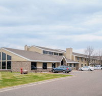 Days Inn & Suites by Wyndham Baxter Brainerd Area - Hotels Find