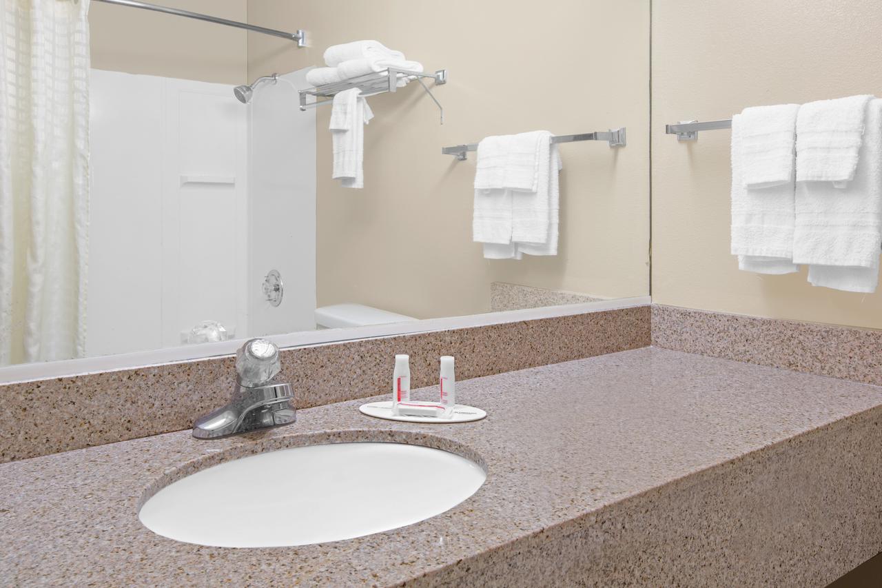 Super 8 By Wyndham Biloxi - thumb 33