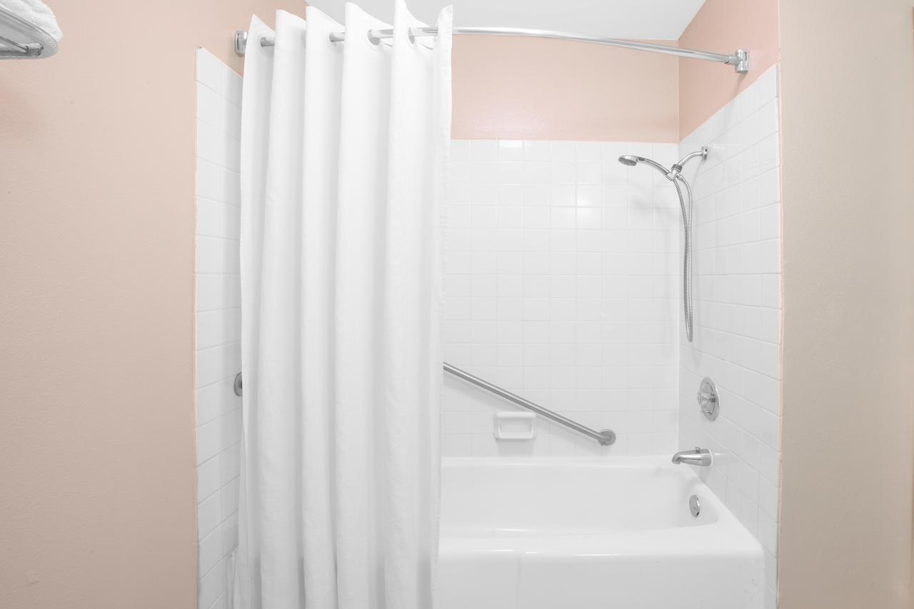 Super 8 By Wyndham Biloxi - thumb 35