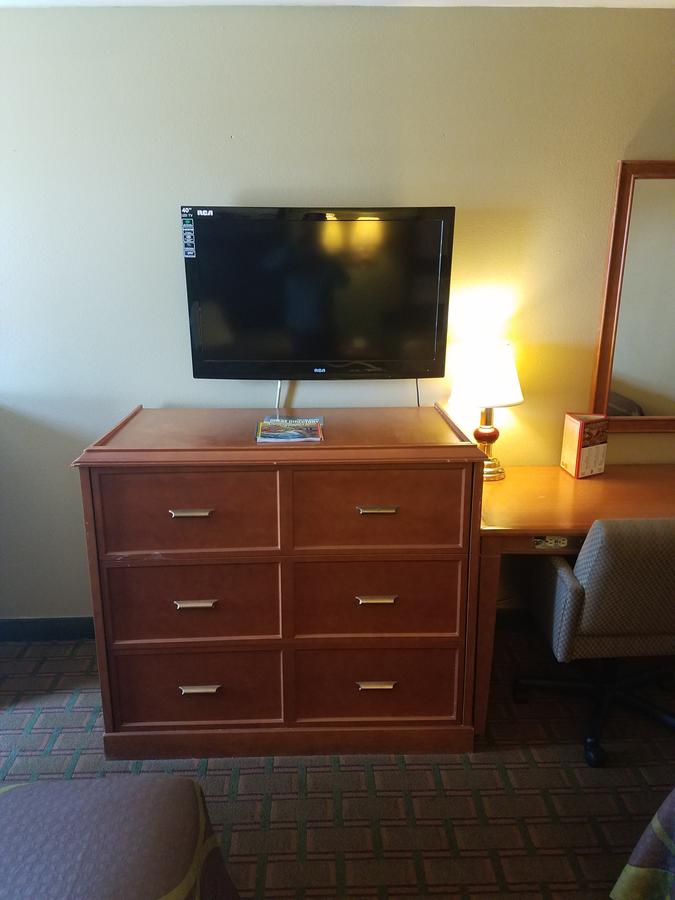 Super 8 By Wyndham Biloxi - thumb 36