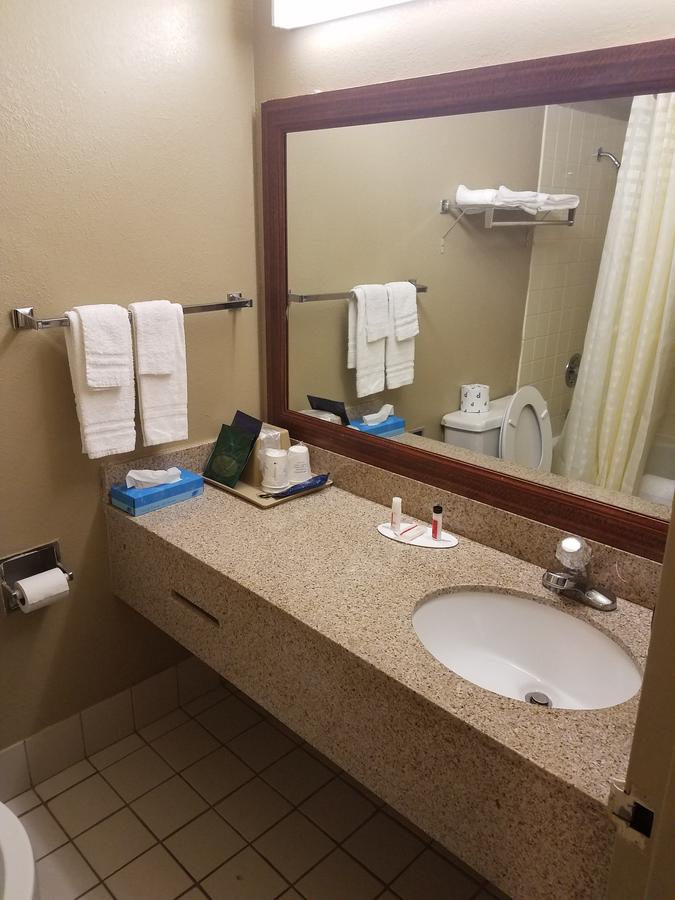 Super 8 By Wyndham Biloxi - thumb 11