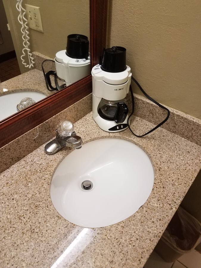 Super 8 By Wyndham Biloxi - thumb 13