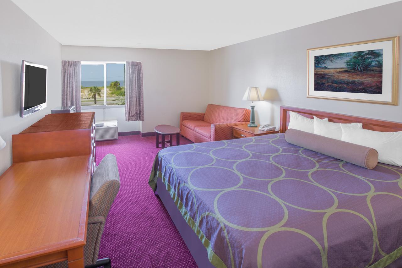 Super 8 By Wyndham Biloxi - thumb 3