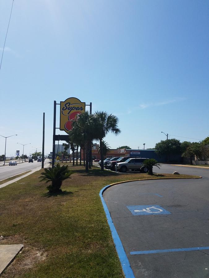 Super 8 By Wyndham Biloxi - thumb 40
