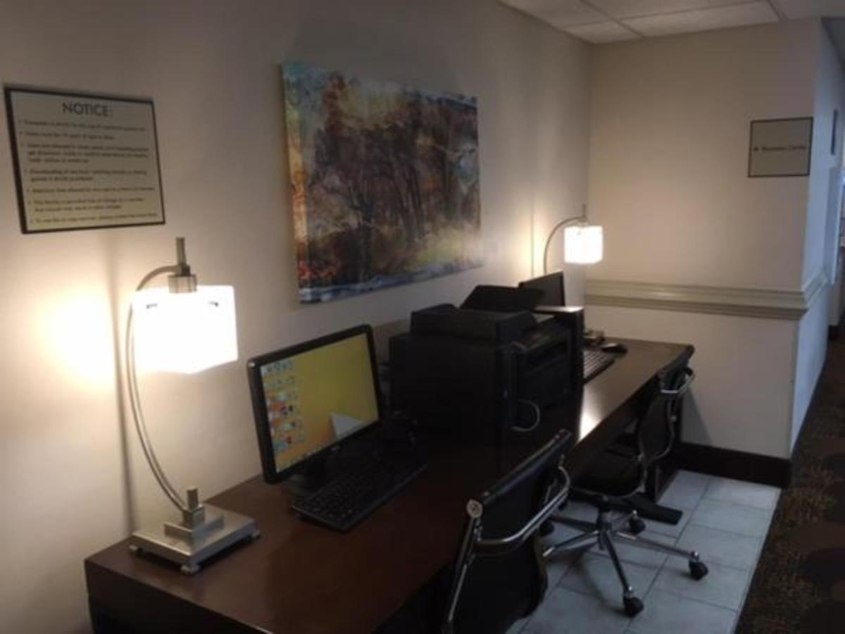 Best Western Plus Cypress Creek - thumb 38