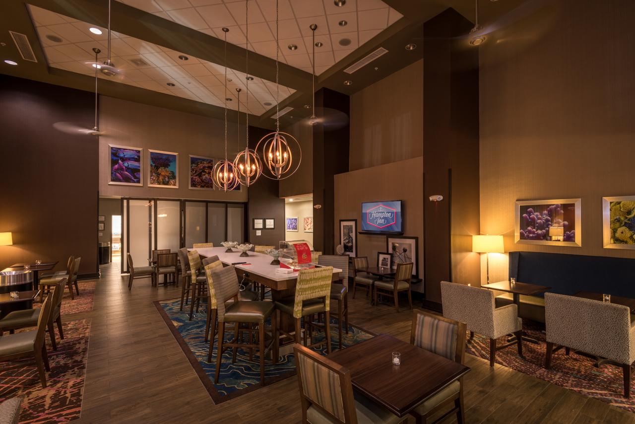 Hampton Inn & Suites Gulfport - thumb 24