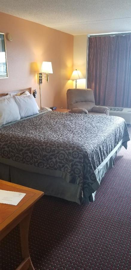 Americas Best Value Inn - thumb 8