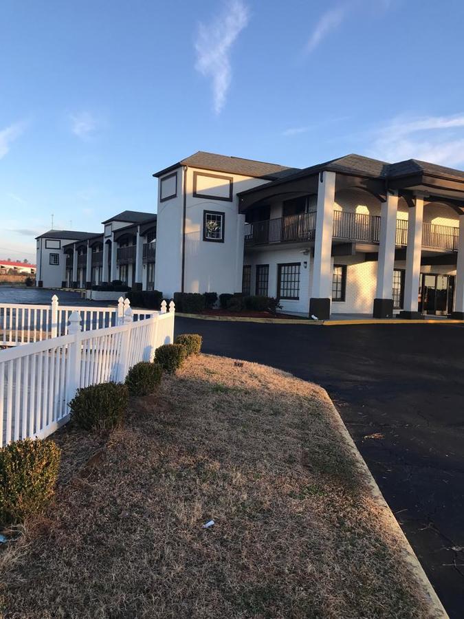 Americas Best Value Inn - thumb 5