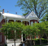 Baer House Inn - Hotels Find