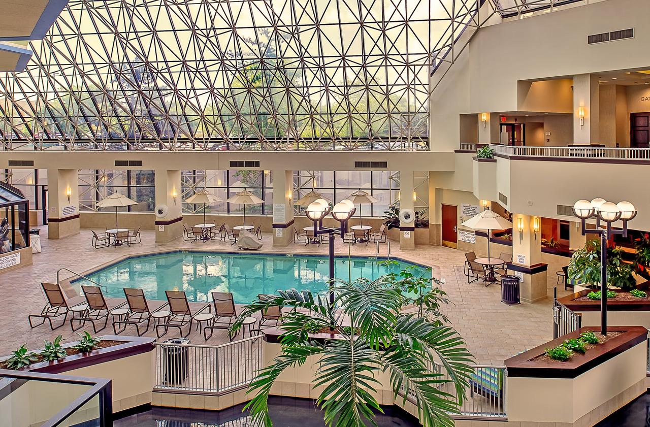 Crowne Plaza Hotel St. Louis Airport - thumb 6