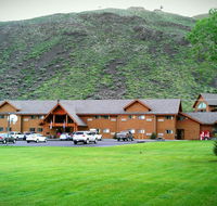 Yellowstone Village Inn and Suites - Hotels Find