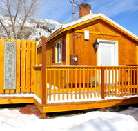 Yellowstone's Treasure Cabins - Hotels Find
