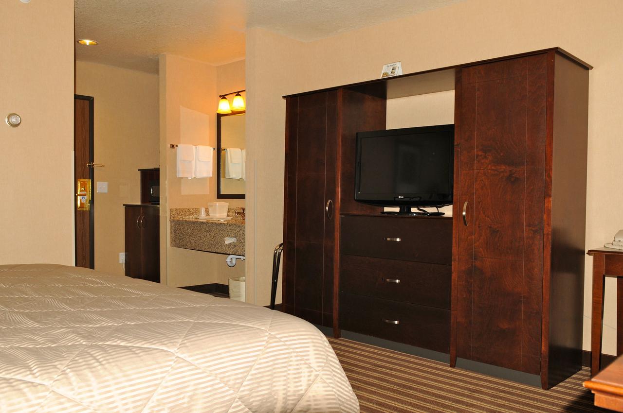 Yellowstone West Gate Hotel - thumb 32