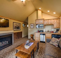 Explorer Cabins at Yellowstone - Hotels Find