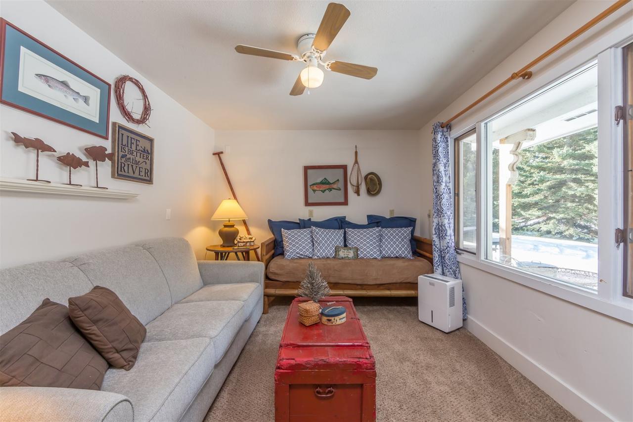 Big Sky - Fly Fishing Cottage - thumb 4