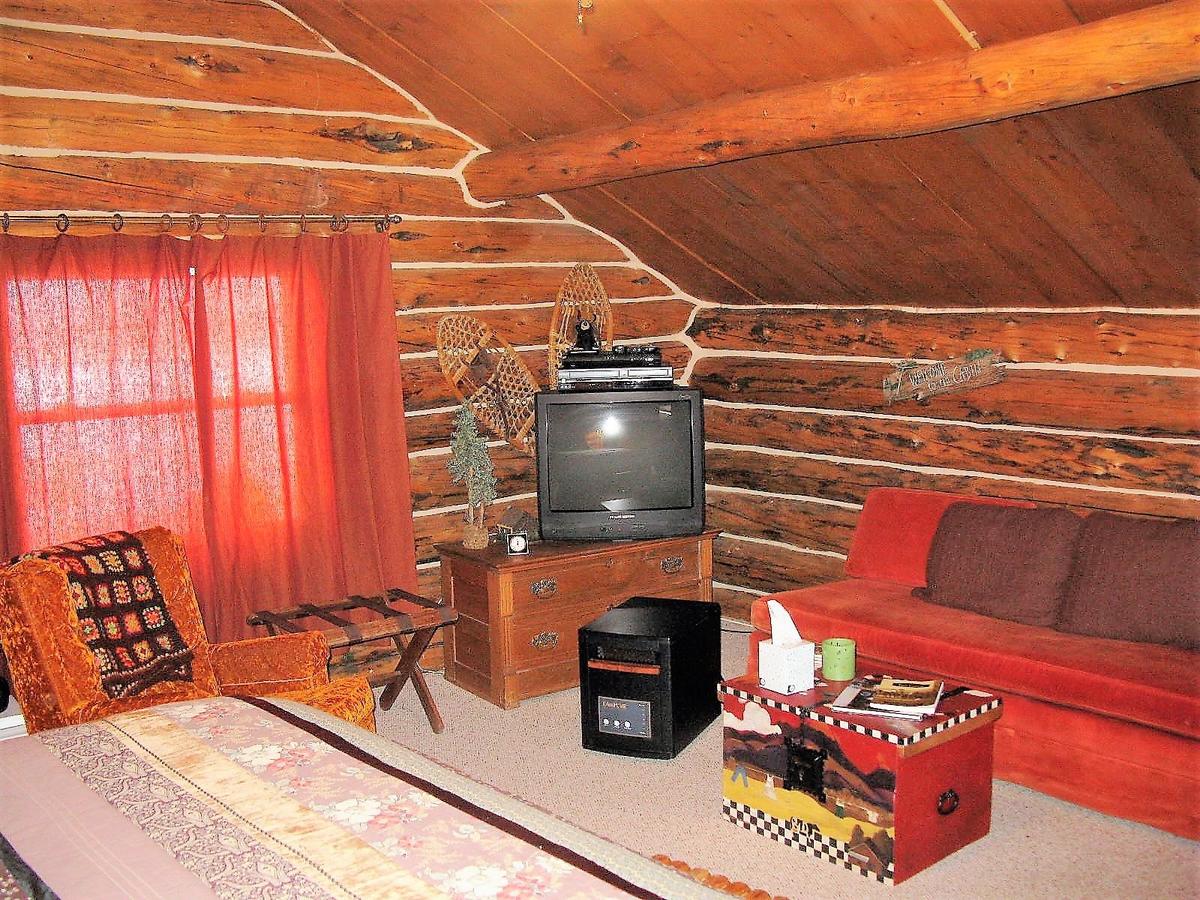 Tys-Cabin - thumb 9