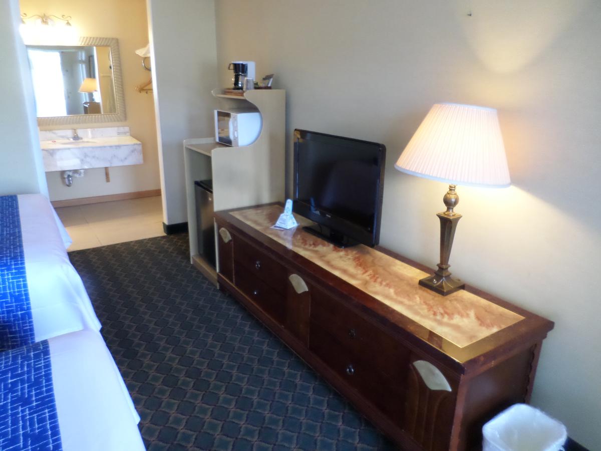 Travelodge By Wyndham Ogallala - thumb 10