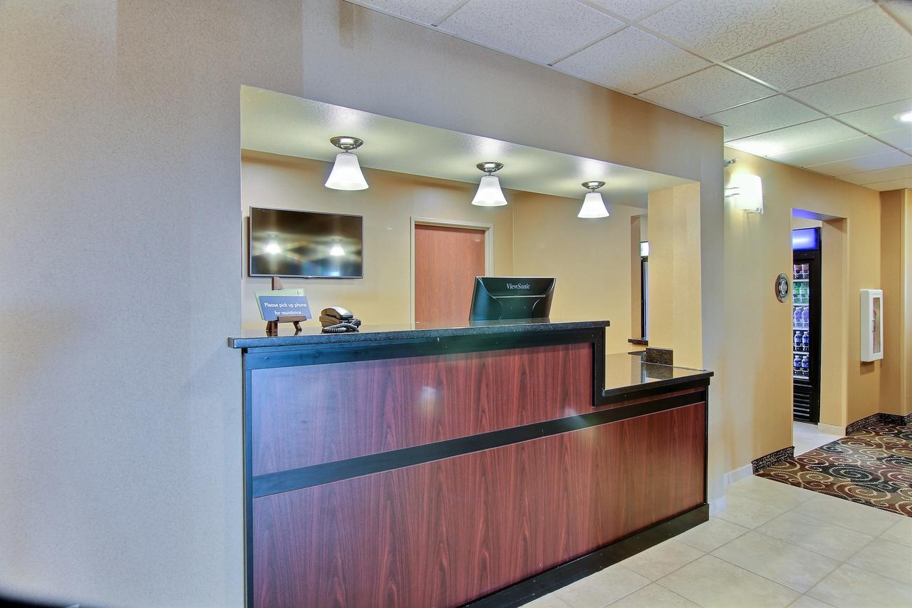 Cobblestone Hotel & Suites - McCook - thumb 44