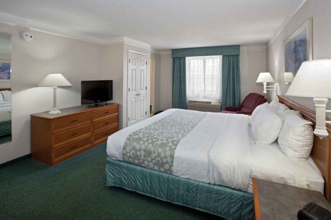 La Quinta Inn By Wyndham Omaha West - thumb 7