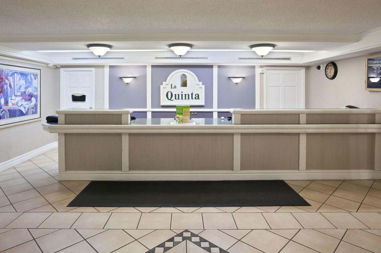 La Quinta Inn By Wyndham Omaha West - thumb 20